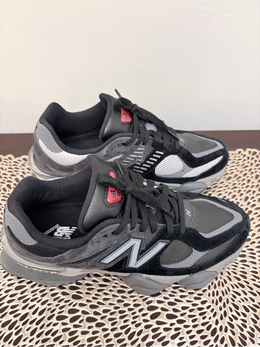 New Balance 9060 Sneakers - Black, Gray & White with Red Accents Msz6/Wsz7.5
